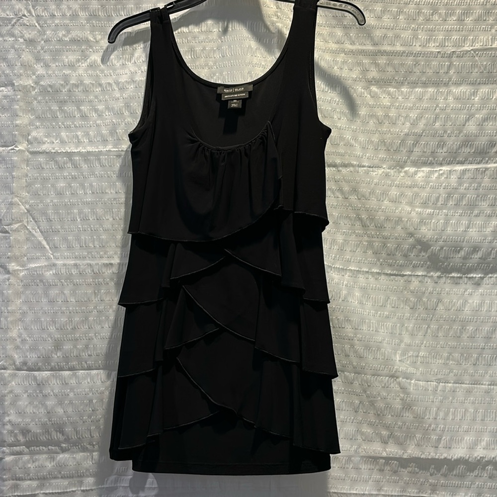 White House Black Market sleeveless top